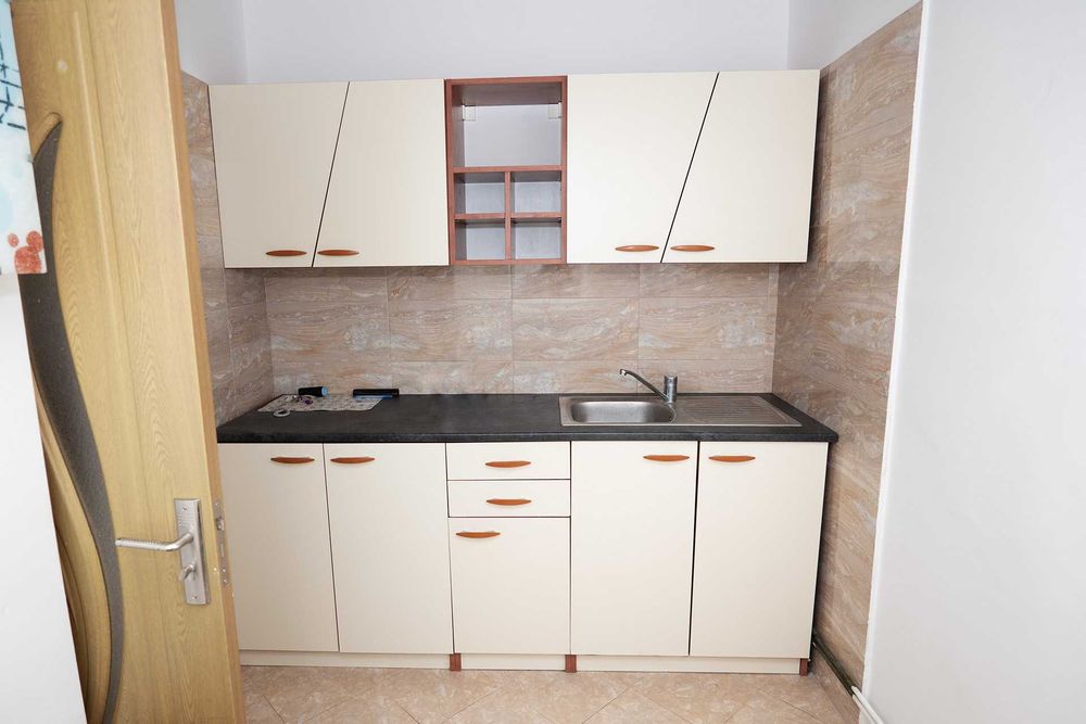 De vânzare: Garsonieră modernă - Micro 9 Târgoviște (Str. Avram Iancu, Bl. 54)