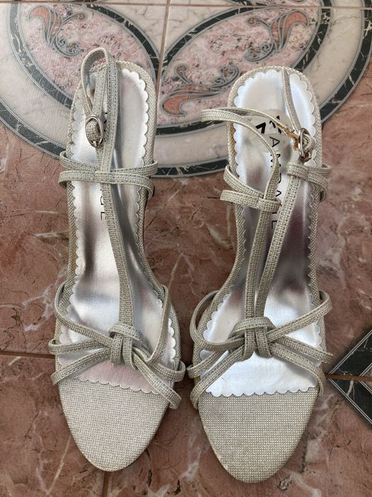 Сандали нови. Намалени