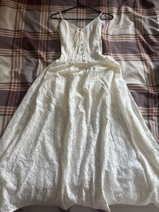 Продаю платье бренда Zhazel