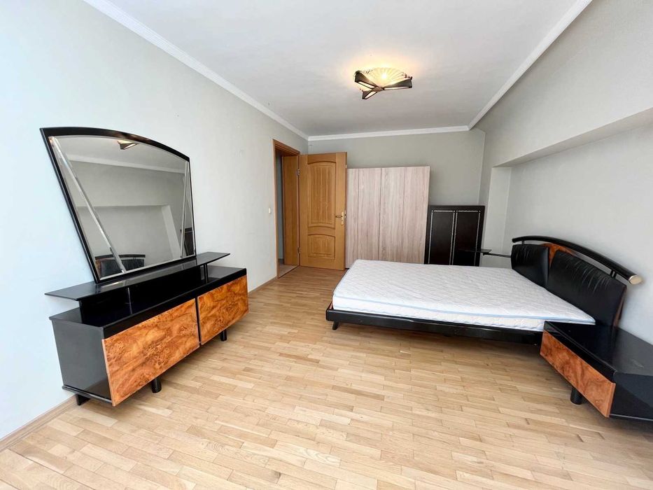 Дава се под наем Тристаен апартамент в София, Бояна - 125 кв.м за 494.7 € - Снимка #5