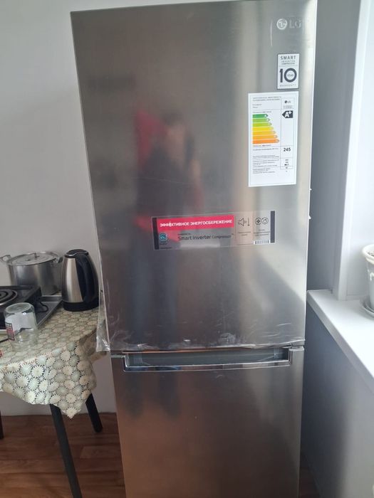 Продам холодильник