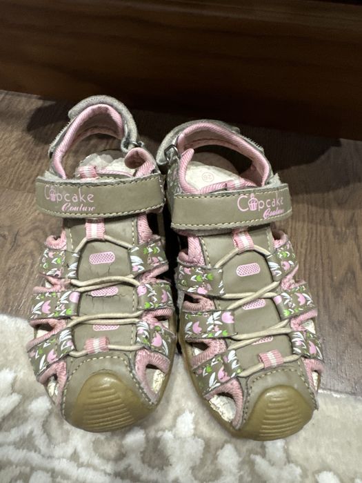 Платья и босоножки для девочки 5 - 6 лет