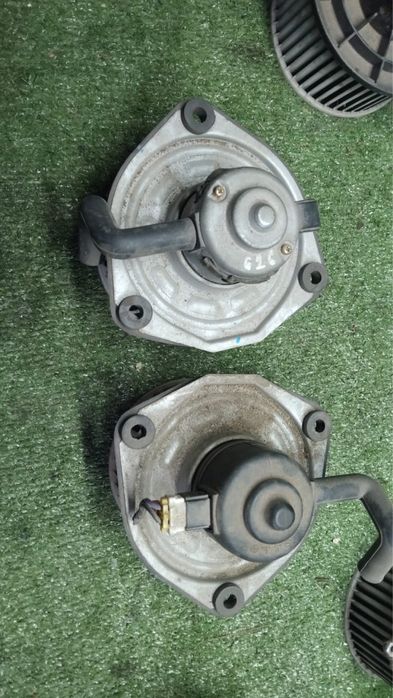 Моторчик печки Mazda