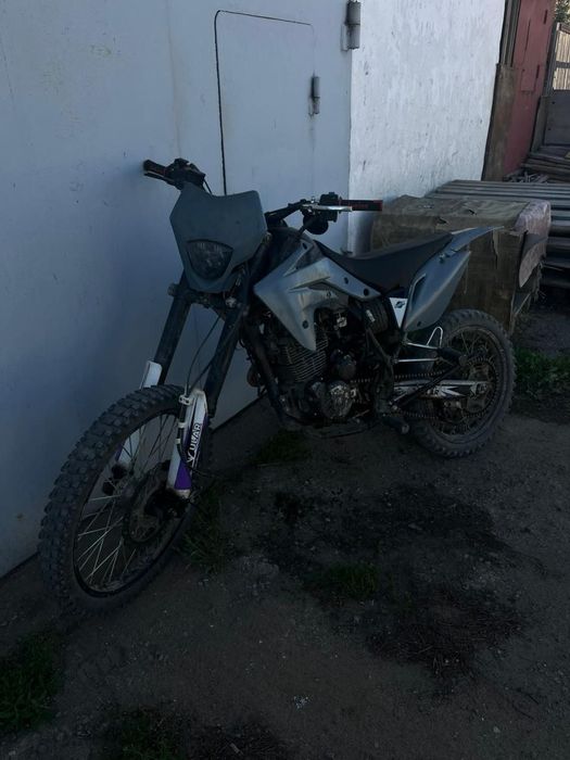 Продам эндуро 250