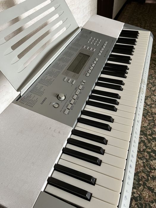 Синтезатор, CASIO LK - 280