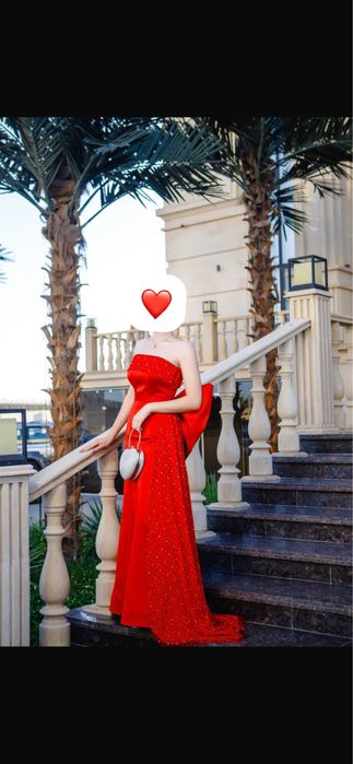 Эксклюзивное вечернее платье