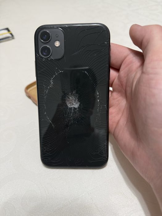 Iphone айфон 11    64 гб