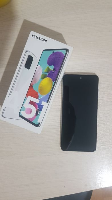 Самсунг А51, оригинал  с коробкой