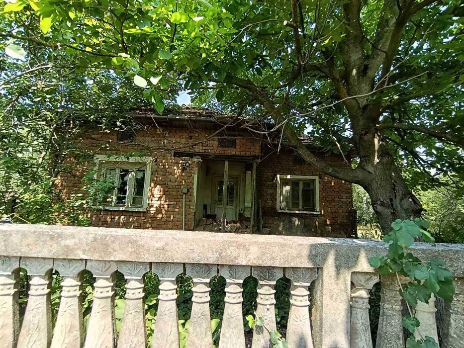 Къща в с. Кулина вода област Плевене