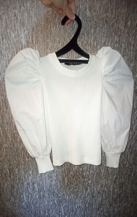 Продам вещи на девочку 5-7 лет