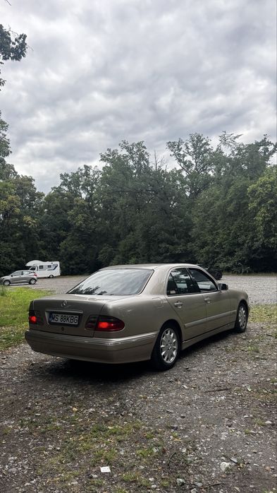 MERCEDES-BENZ E-Class 2000 — imagine 3