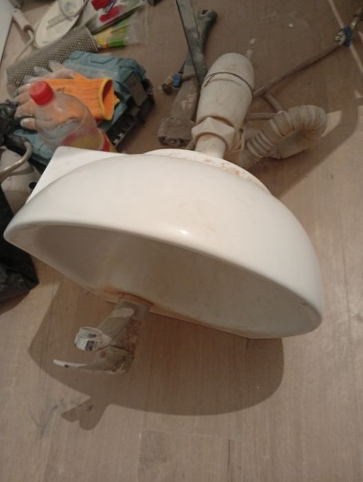 Раковина угловой