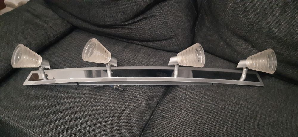 Линеен спот за таван