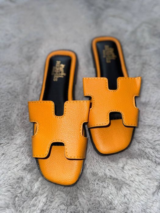 Ugg-uri si papuci dama