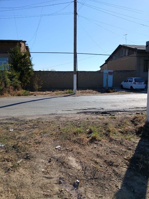 8 sutukli Uy sotiladi