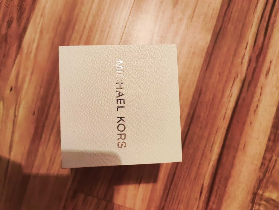 Часовник на MICHAEL KORS