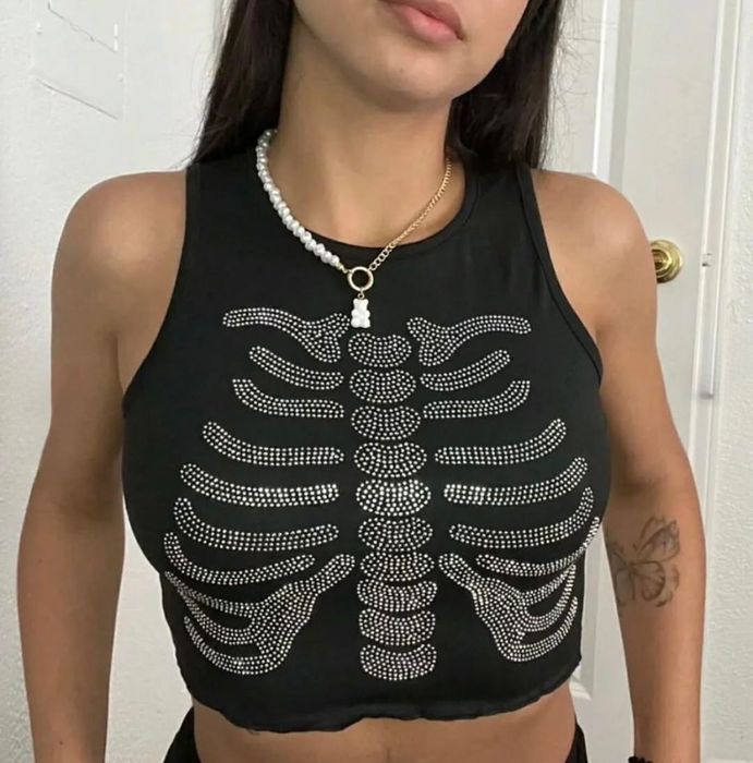 Top negru cu model pietre  skeleton