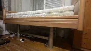 Електрическо болнично легло