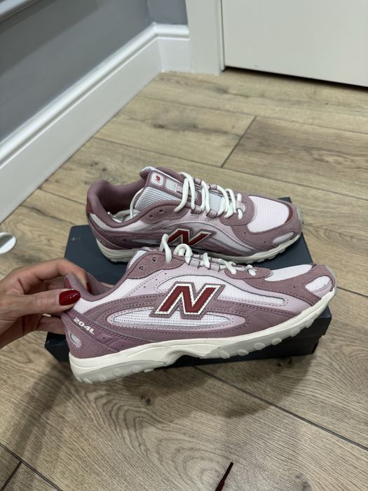 Кроссовки new balance 204L