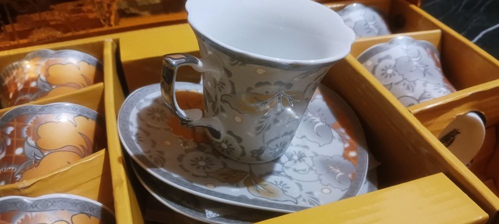 Нов сервиз за кафе, порцеланов