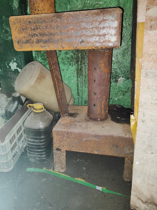 Продам печь на отработке