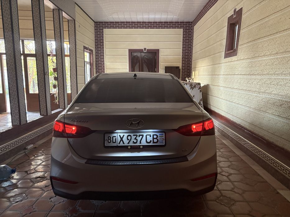 Hyundai accent(solaris) 2020 1.6mator 27ming probeg 18ming $ kami bor