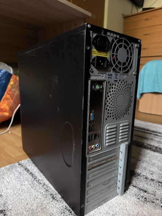 PC Desktop Intel Pentium E5700 / 2GB DDR3 / HDD 250GB – Sistem Recondiționat & Funcțional