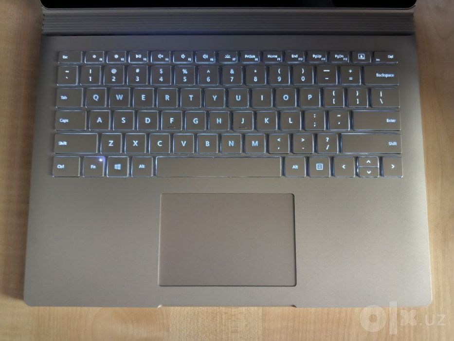 Microsoft Surface Book 2