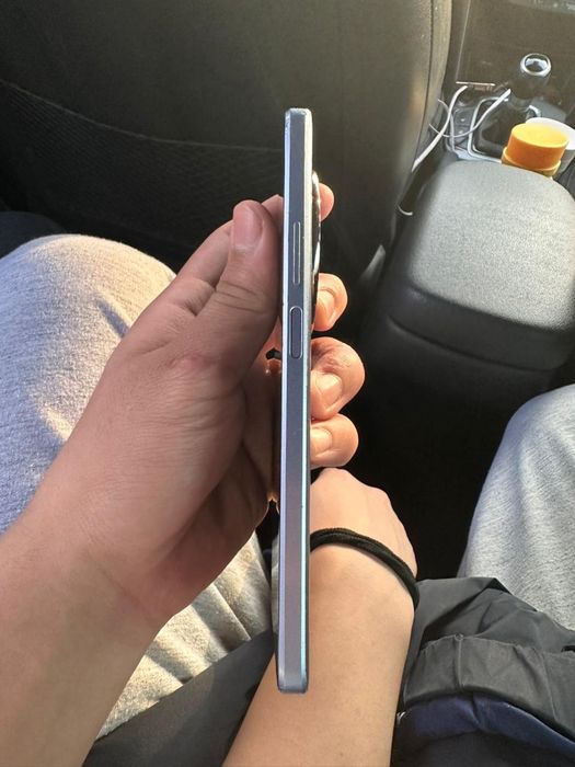 Продам Huawei nova 13i