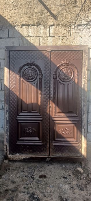 Darvoza mateli qalin