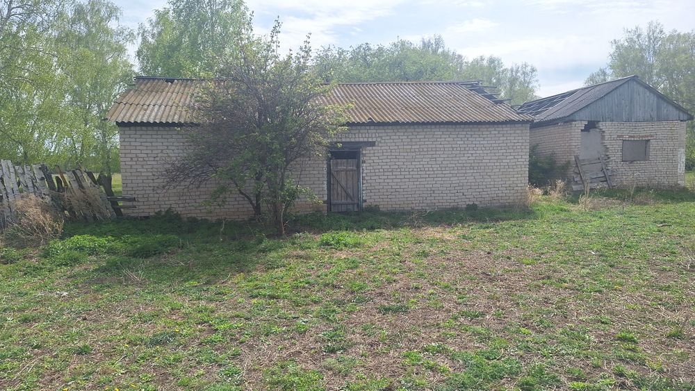 Продам дом вместе базой