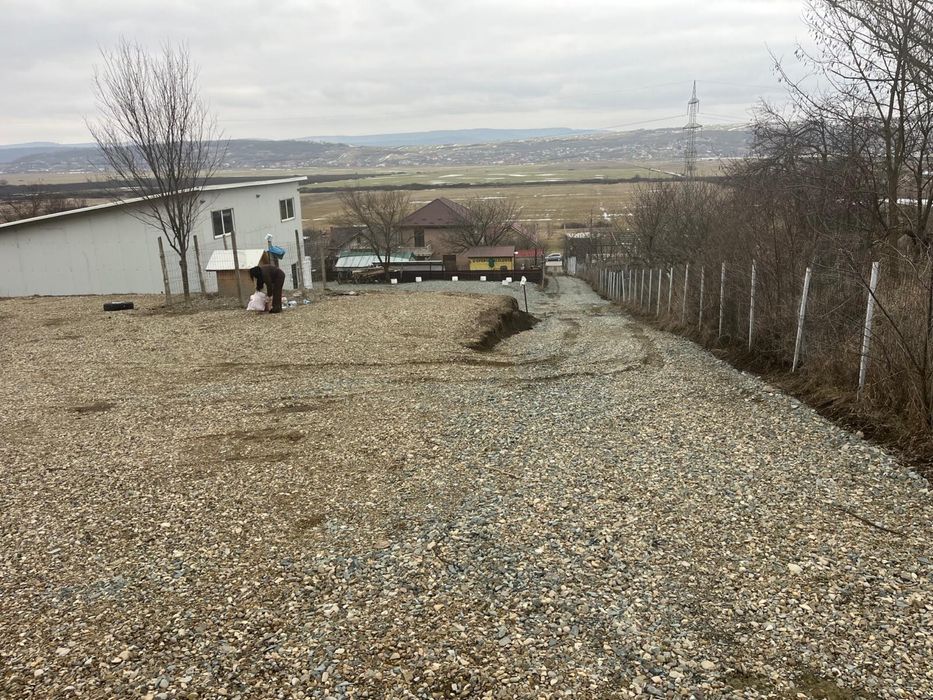 Vand hala + teren extravilan