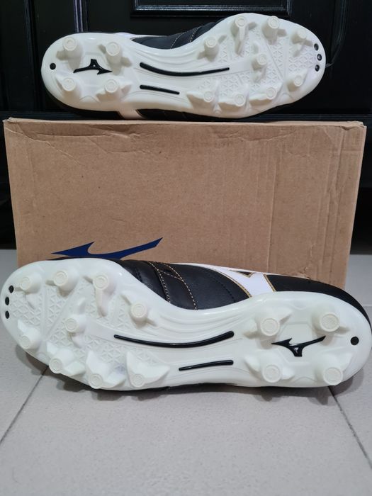 Бутонки MIZUNO номер 40