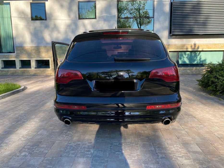 Vand AUDI Q7 - accept si schimburi