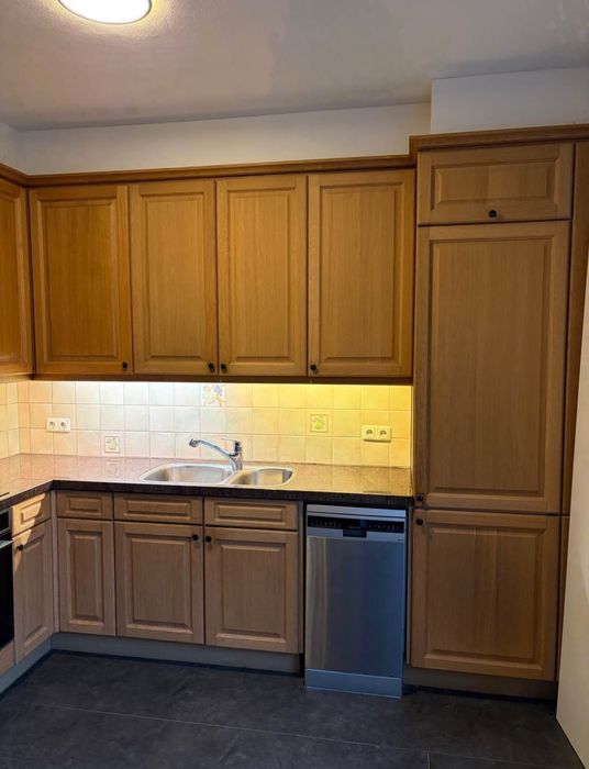 Използвана кухня от масив