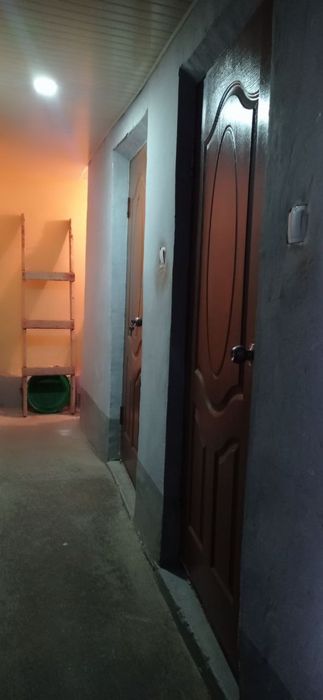 Срочно ховли сотилади паркенскый бозорга якин жой