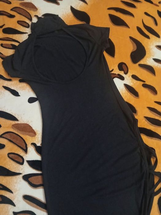 Мини черни рокли от фино трико, Модни и стилни. Една от тях е от рипс.