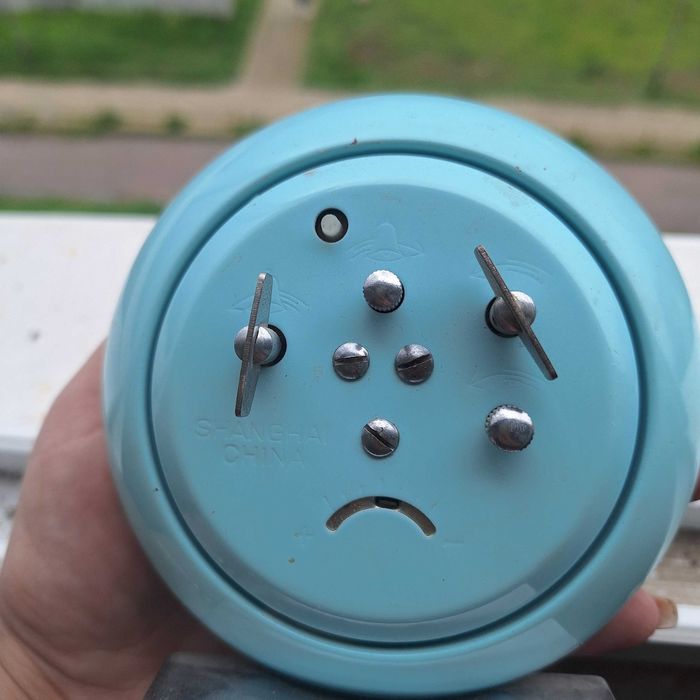 Будилник и мобифон