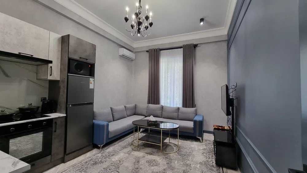 СРОЧНО только для семей сдаётся  3Х комн квартира на Метро Минор ! 640