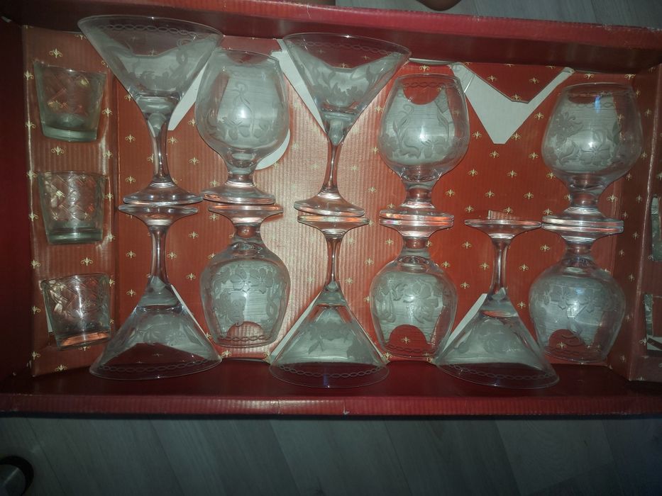 Продам набор стаканов