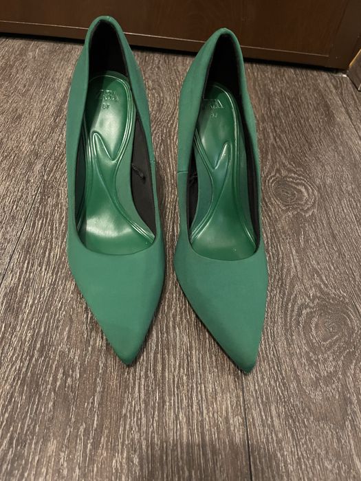 Vand pantofi verzi Zara nr 37