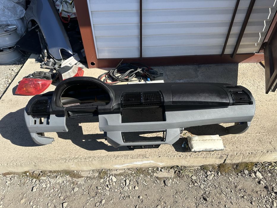 Табло със десен Airbag за BMW X5 E53