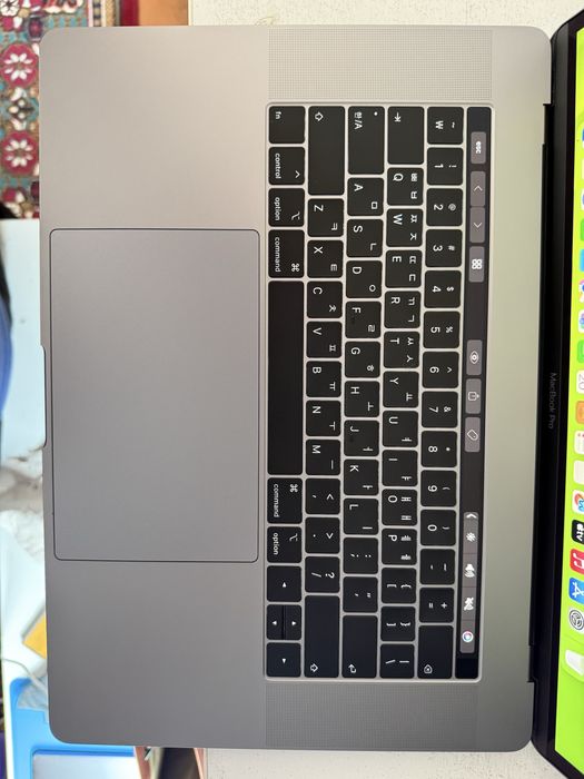 Macbook Pro 15inch/i7/16/512/ideal