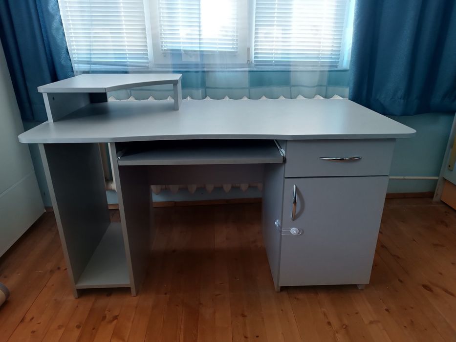 Бюро за офис / детска стая