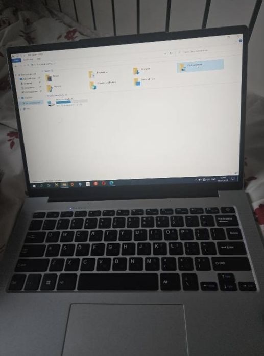 Ноутбук сатылады срочно