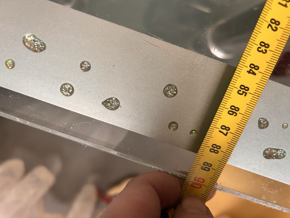 Стеклянная тумба под телевизор