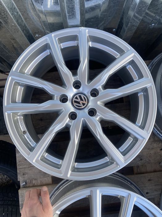 18 цола 5 х 112 мм Мерцедес , Фолксваген , Сеат , Ауди , VW