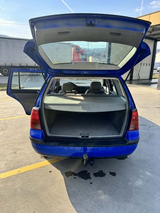 Vand sau schimb Golf 4