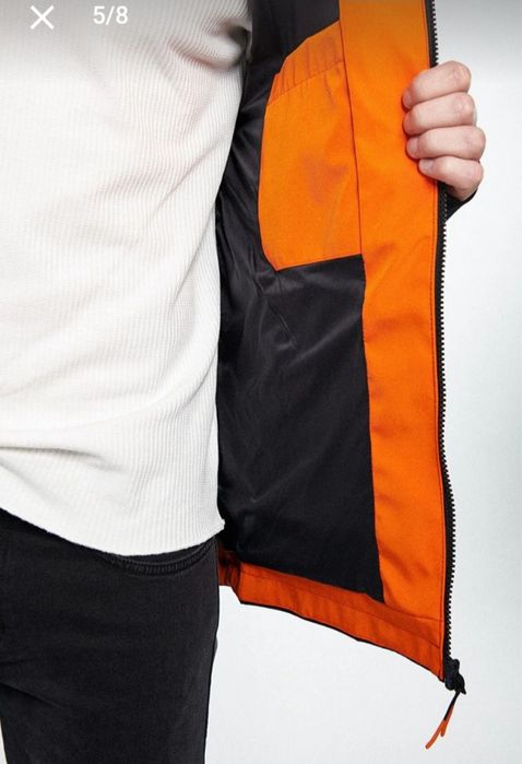 Куртка ветровка