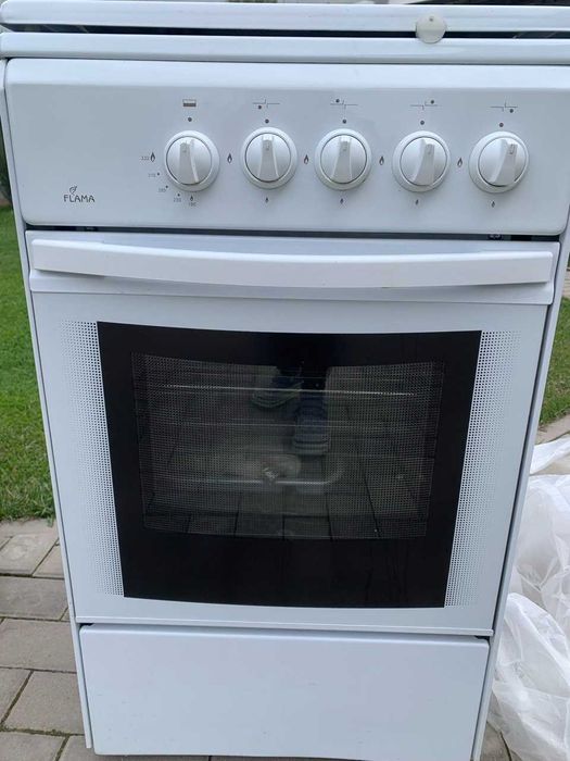 Продам Газплиту Flama в отличном состоянии